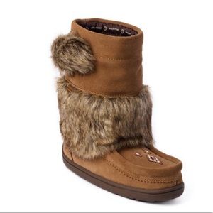 Manitobah Mukluks Moccasin Oak Fur Half Boots Size 2 WATERPROOF